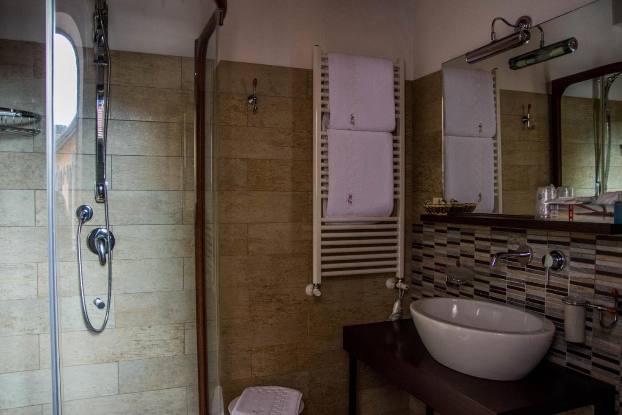 B&B Villa Liliya Фиумефредо ди Сицилия Екстериор снимка
